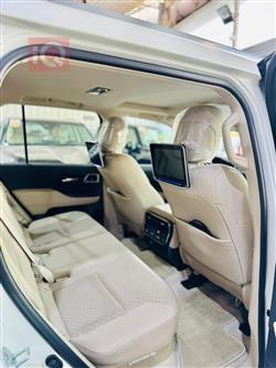 تۆیۆتا لاند کروزەر